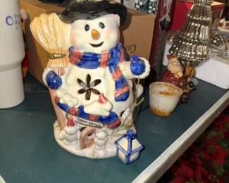 Snowman Family Tea Light House