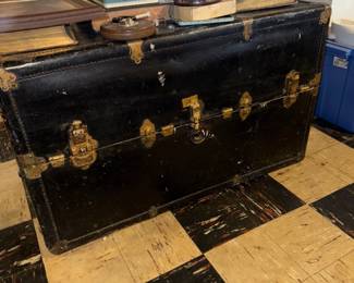 vintage suitcase trunk