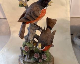 Royal Crown Arnart bisque porcelain Robin Music Box Bird Figurine