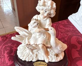 "Close Encounters" Giuseppe Armani Figurine