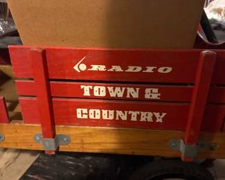 Radio Flyer Town & Country Wagon
