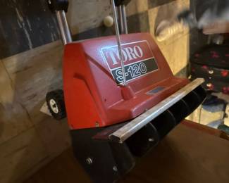Toro S-120 Electric Double Insulated Snow Blower