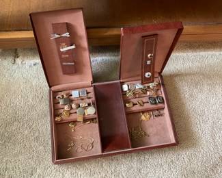 Cufflinks