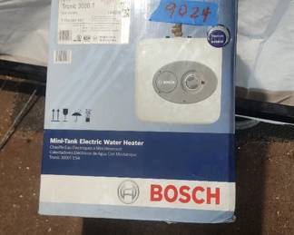 Bosch Mini Tank Electric Water Heater Tronic 3000T ES4 New in Box LG9024 249.99