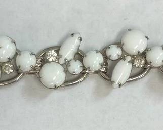 Vintage Juliana DE White Milk glass Rhinestone Bracelet AAA2454JM $150.00