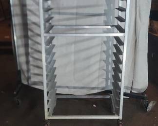 20 Tier Rolling Bun Rack LG9019 $99.99