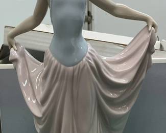 Vtg Lladro B 05050 Dancer Figurine AAA2578 $399.99