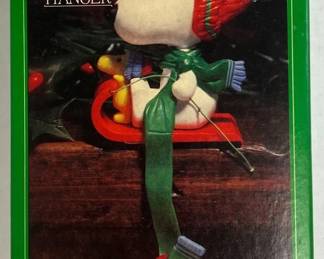 Vintage Snoopy Stocking Holder with 3 Plastic Ornaments AAA2564 $49.99