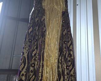 JEN8054 Renaissance Golden Purple Special Occasion Gown, or Costume, Size Small. $60.00 AAA Vintage Warehouse 712 L And A Rd Suite B Metairie, LA 70001 By Appointment Thursday - Saturday 10-4 
