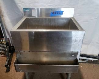 Used 23x16x12 Supreme Metal Ice Bin with Cold Plate LG9022 49.99