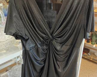 J.B.S. Ltd. Short Sleeve Size 2XL Silvery Black Ruched 80s Top AAA2584 $20.00 9017 Airline HWY New Orleans LA 70118 By Appointment 10-4 M-S
