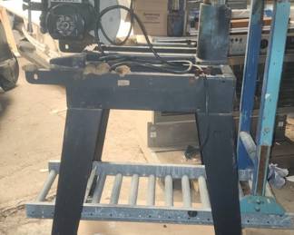 c1970 s Dewalt Radial Arm Saw Model 500268 NOT TESTED QUI9014 $199.99