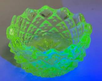 Antique 1 x 1.75 inch Pressed Uranium Glass Sawtooth Rim Salt Cellar AAA2346 $30.00