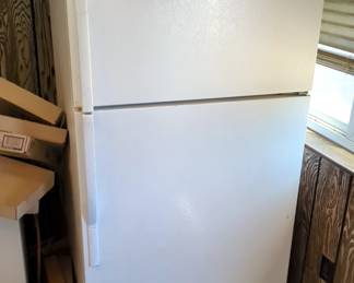 Kenmore Refrigerator Freezer Model 106.72152111