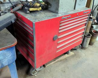 Snap-On Toolbox - 7 front drawers, 6 Side Drawers, 48" x 26" x 38"