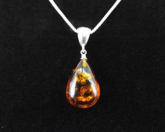 .925 Sterling Silver Amber Drop Pendant Necklace