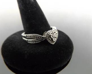 .925 Sterling Silver Diamond Accented Heart Ring Size 9