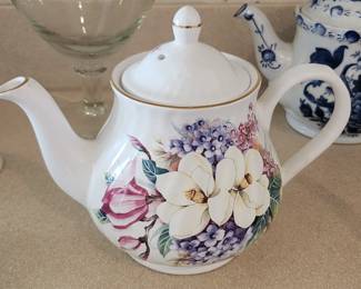 Vintage Arthur Woods & Son Staffordshire England Porcelain Teapot Gold Trim