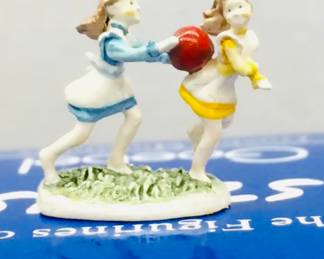 Robert Olszewski Goebel Miniatures"Backyard Frolic" Children's Series
633P 83