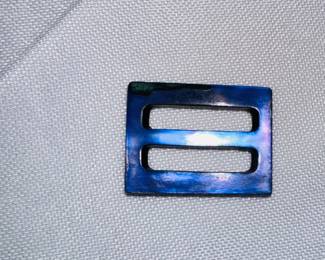 Mother-of-pearl belt buckle