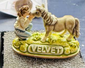 Zadar collectible Velvet bronze, miniature figurine