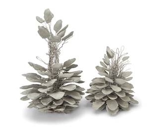 153
Josh Callaghan
b. 1969
Pine Cones #2 & #3 [2 works]
Stainless steel and cement
Each appears unmarked
Larger: 27" H x 19" Dia.; Smaller: 16" H x 14.5" Dia.
Estimate: $500 - $700