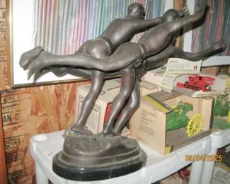 BRONZE STATUEBRONZE STATUE
