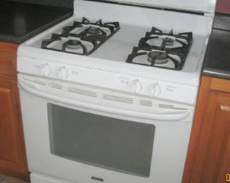 KENMORE PROPANE RANGE