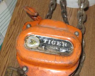 TIGER CHAIN HOIST