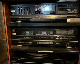 Fisher stereo with receiver, tape deck and turntable and speakers