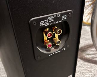 Jamo Speakers