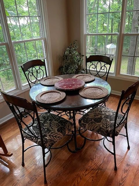 Beautiful Scrolled Iron Kitchen Dinette Set with matching Barstools. Barstools can be sold separately.