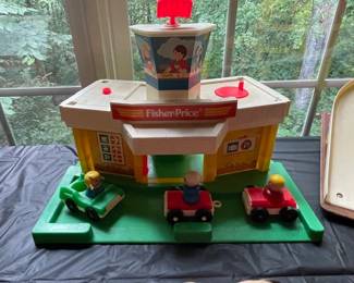 Vintage Fisher Price Parking Ramp and Service Center