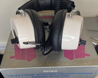 Nivico headphones