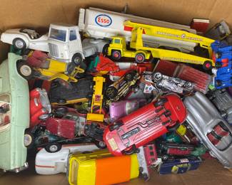 Matchbox, diecast, and plastic vintage cars: Dinky, Corgi, Mebetoys, Politoys, & more