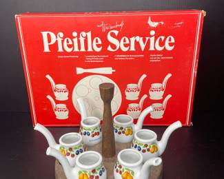 Schnapspfeifle set, vintage sipping cup & caddy