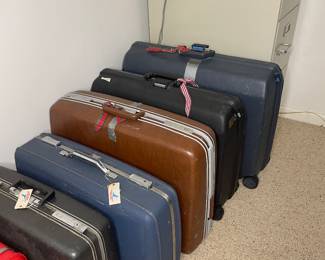 Vintage luggage: Samsonite, Tourister
