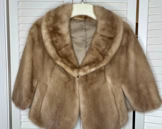 Vintage fur capelet