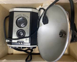 Kodak Brownie Reflex Synchro Model camera Vtg