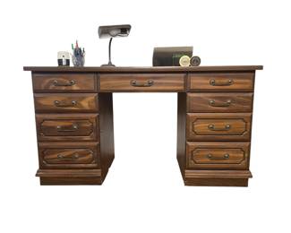 Vtg. desk