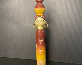 Spindle peg doll vtg