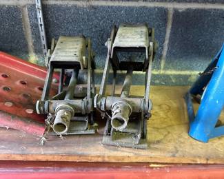 Outboard motor clamps
