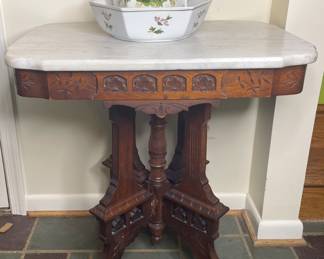 Antique Victorian walnut and marble accent table