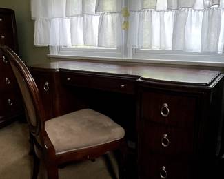 DESK/VANITY WITH MIRROR ATTACHMENT (NOT PICTURED)