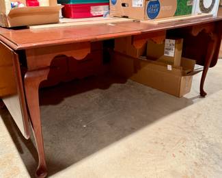 Queen Anne Drop Leaf Table with Two Leaves