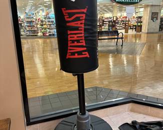 Everlast Boxing Equipment