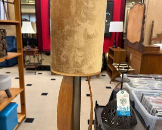 LOVE THIS LAMP