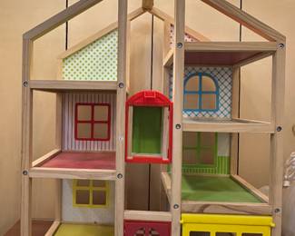 Melissa & Doug Hi rise doll house