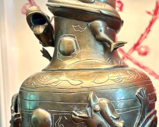 SOLD; vintage Chinoiserie Brass dragon vase lamp on wooden base (some condition issues)