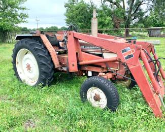 This tractor is probably just for parts